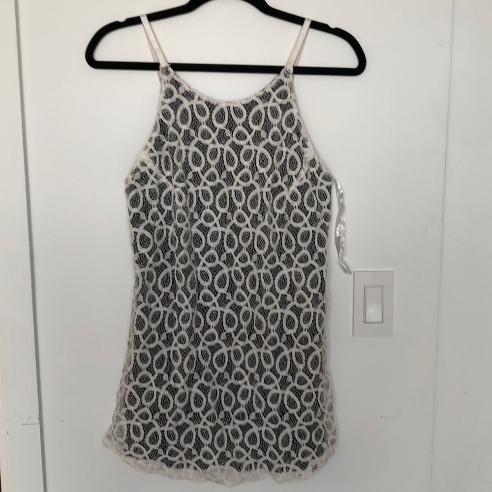 Patterned dress with adjustable straps